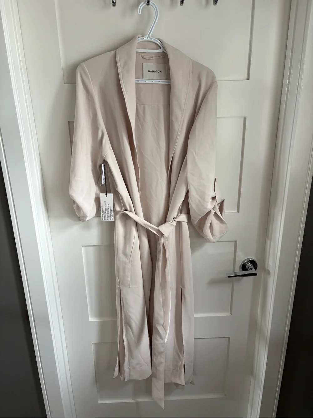 Babaton Kahlo Cream Lightweight Belted Jacket - Picture 4 of 7